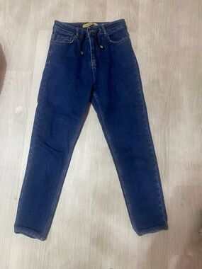 Milano Women’s Straight Leg Jeans in Dark Blue